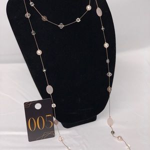 Used/ like new Liz Claiborne necklace